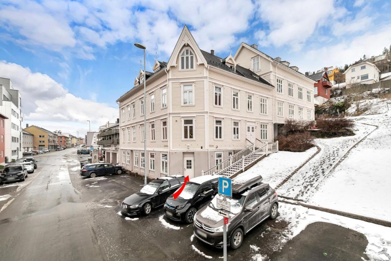 Central Bus Station Apartment, Wifi, Tv Narvik Bagian luar foto